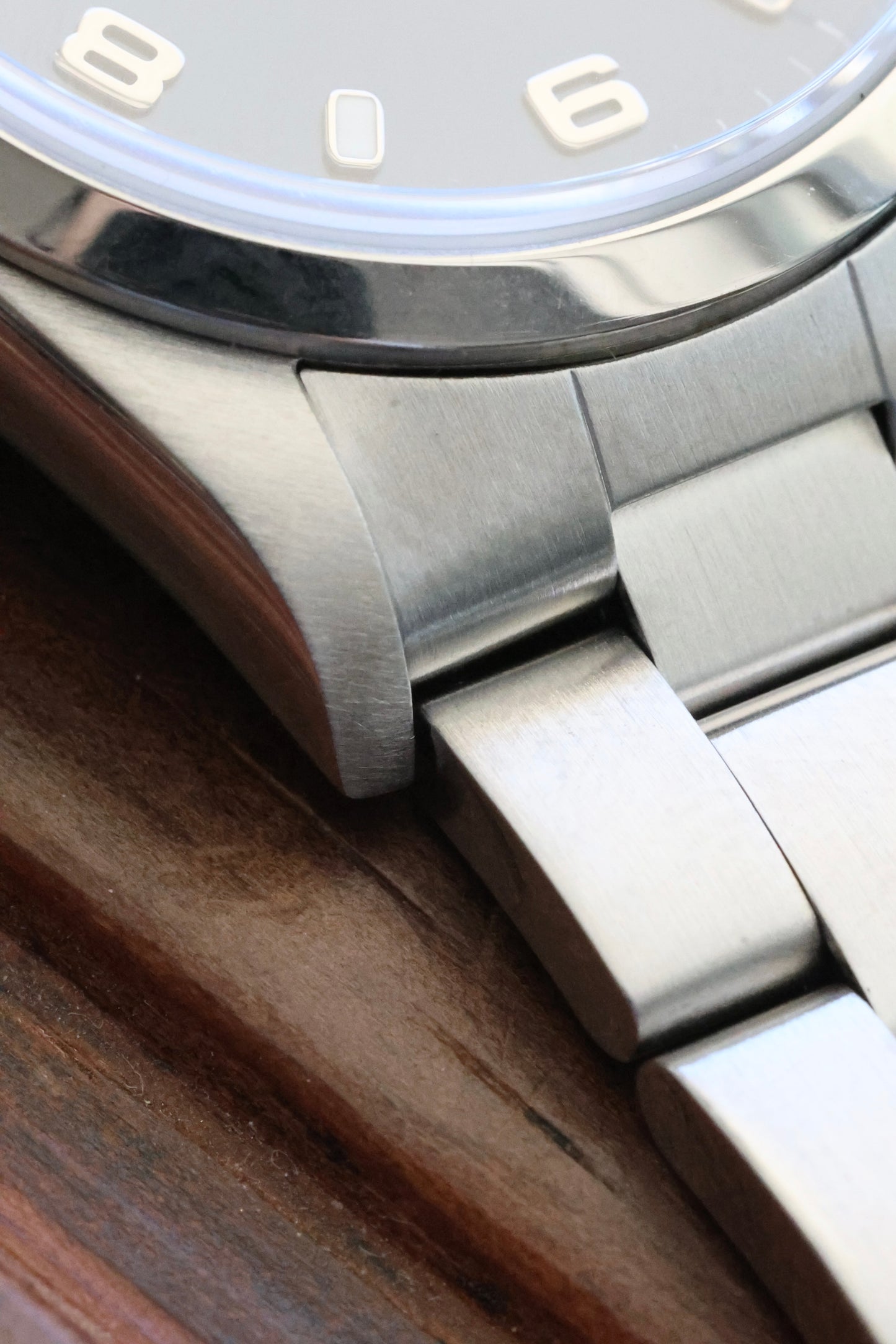 Rolex Oyster Perpetual Date 15200 | 2004