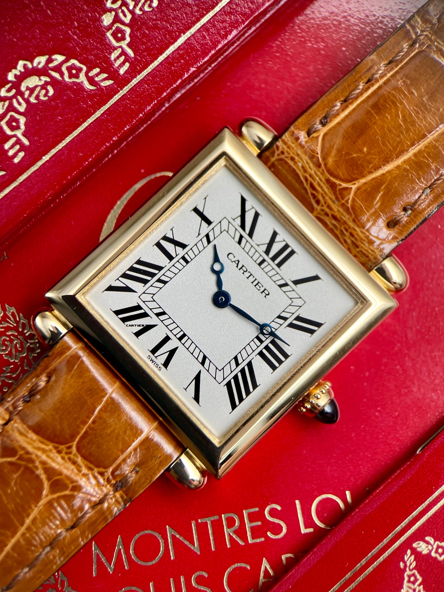 Cartier Tank Obus 16302