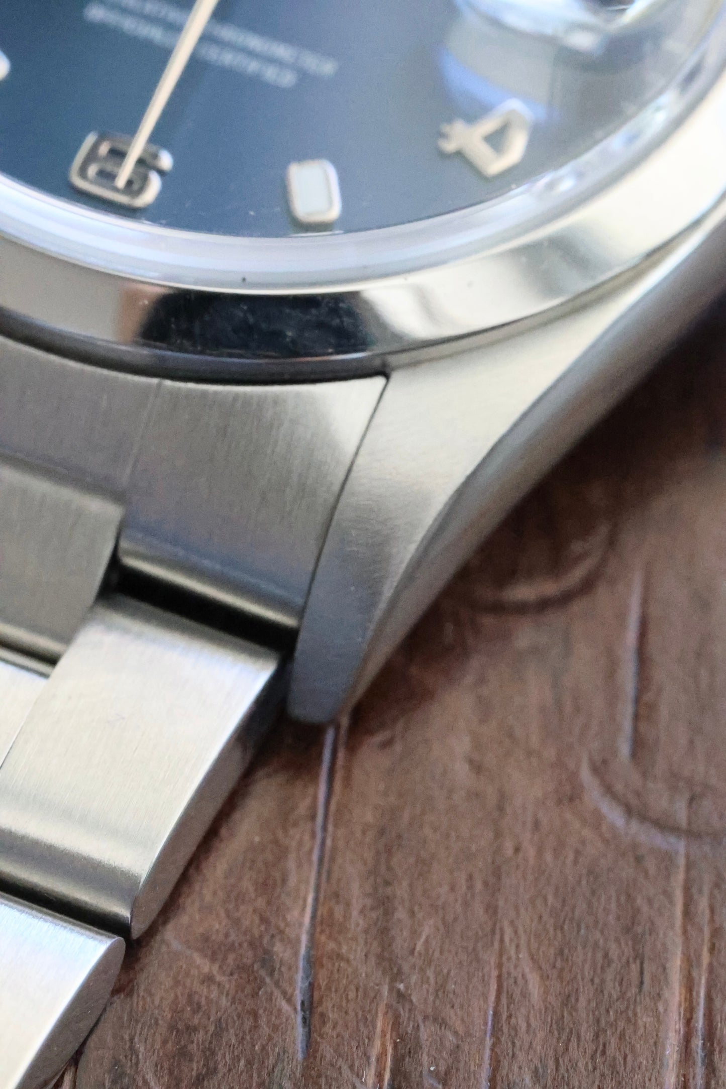 Rolex Oyster Perpetual Date 15200 | 2004