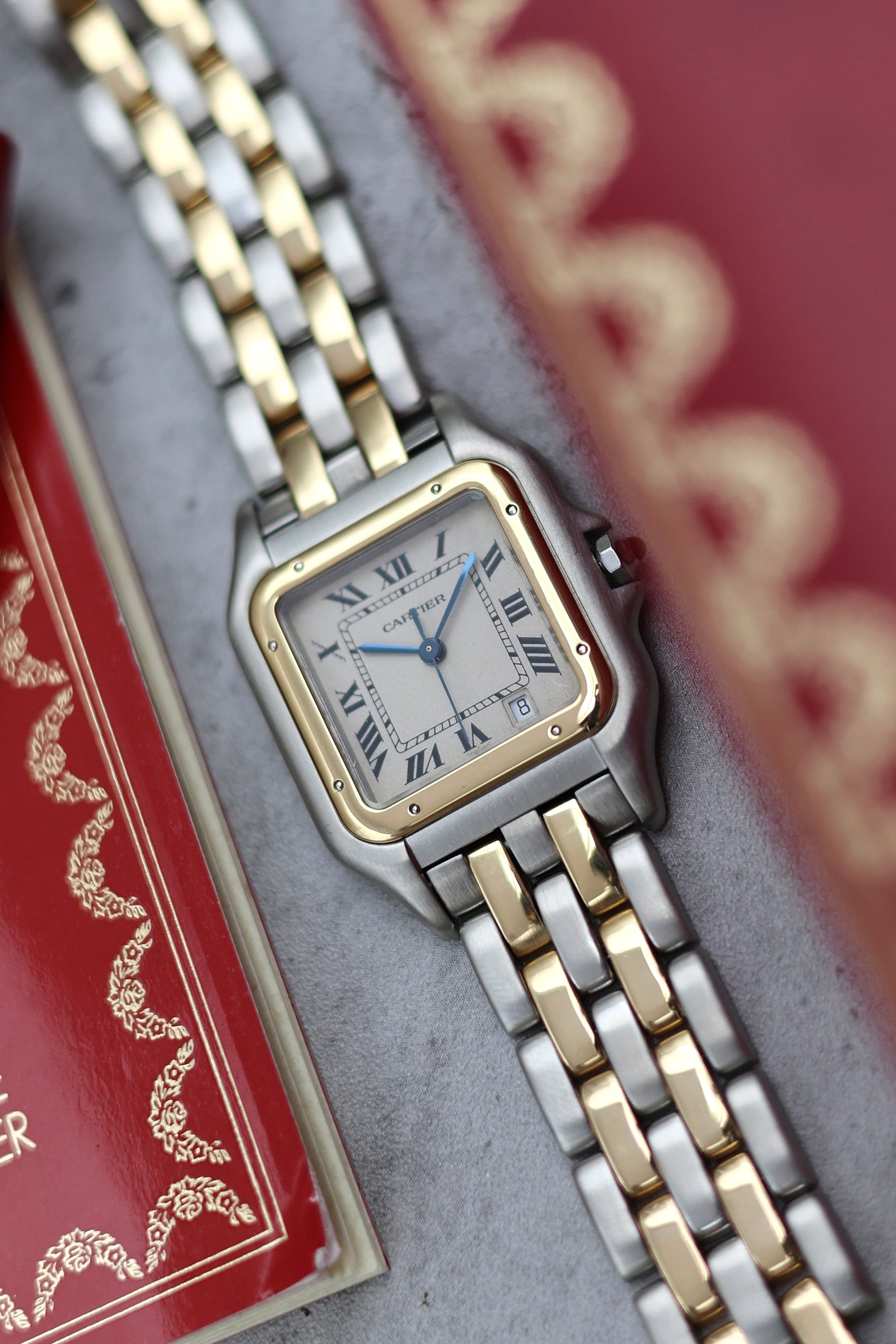Cartier Panthere Full Set – Chrono Madrid - Main Image