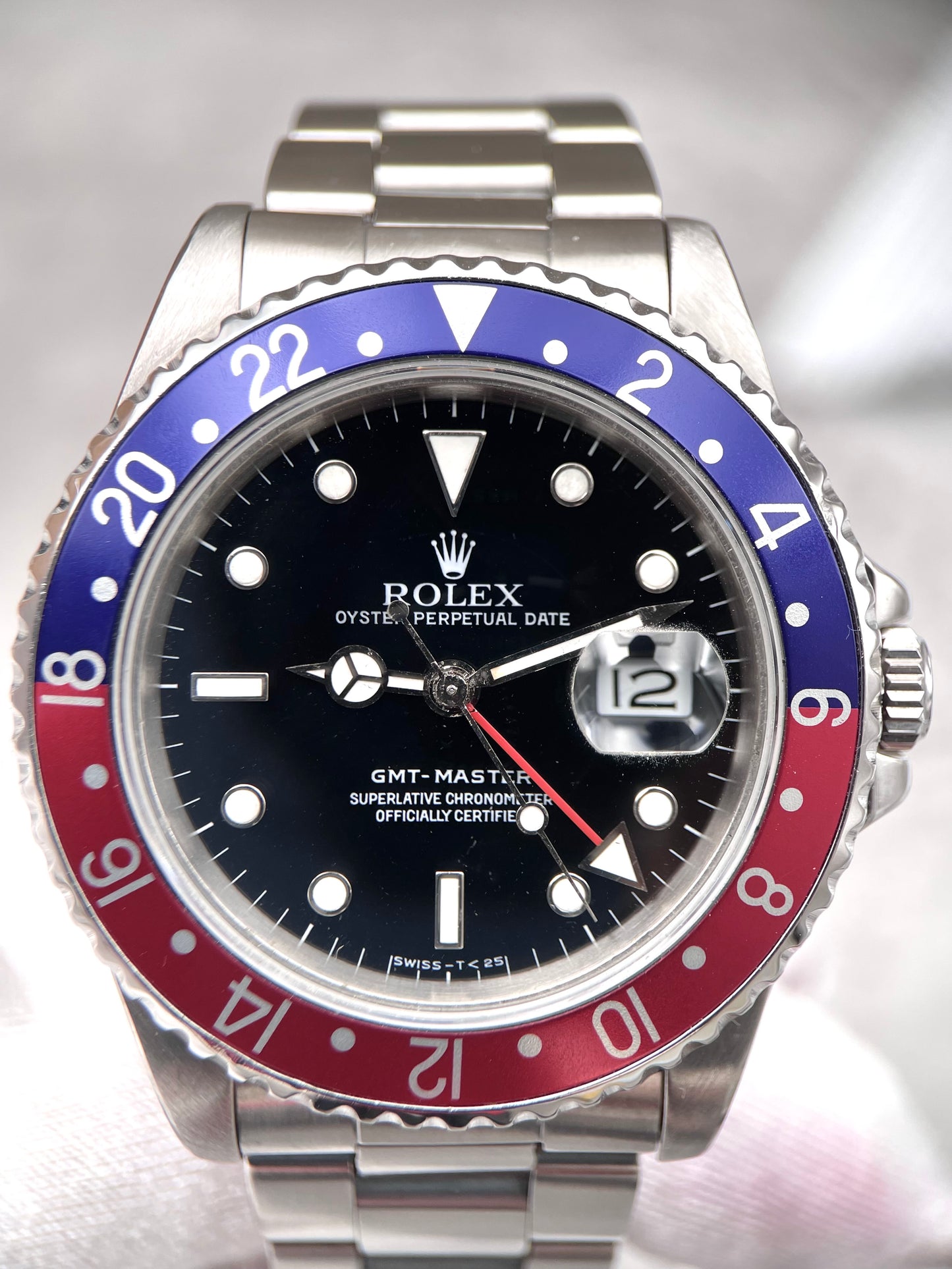 Rolex GMT-Master 16700 Pepsi