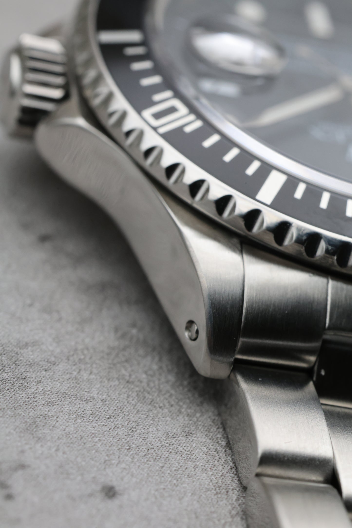 Rolex Submariner 16610 | Full Set 1998