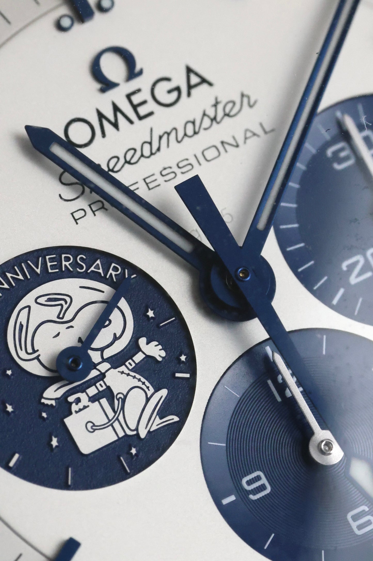 Omega Speedmaster Snoopy