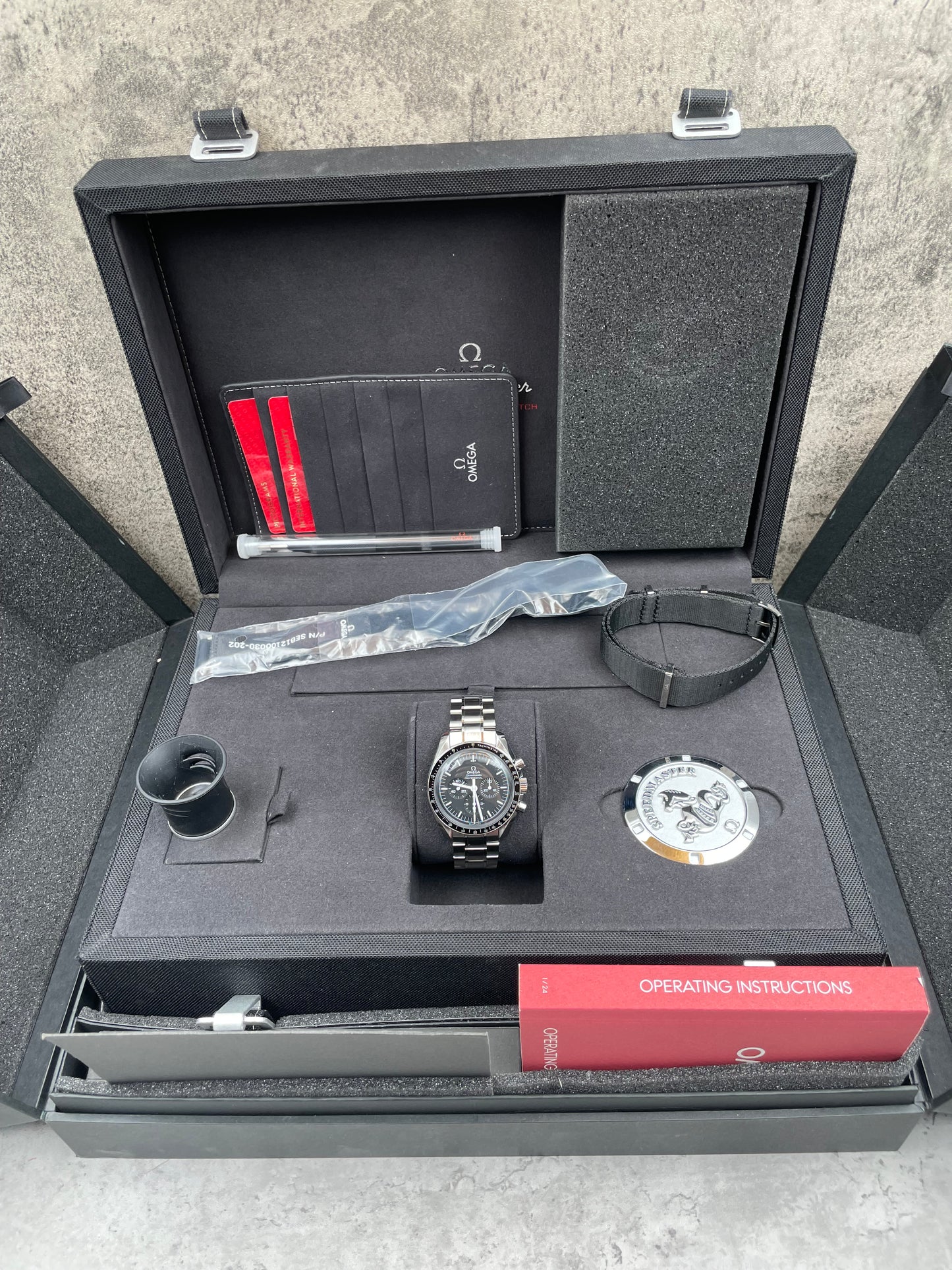 Omega Speedmaster Moonwatch Legendary Edition