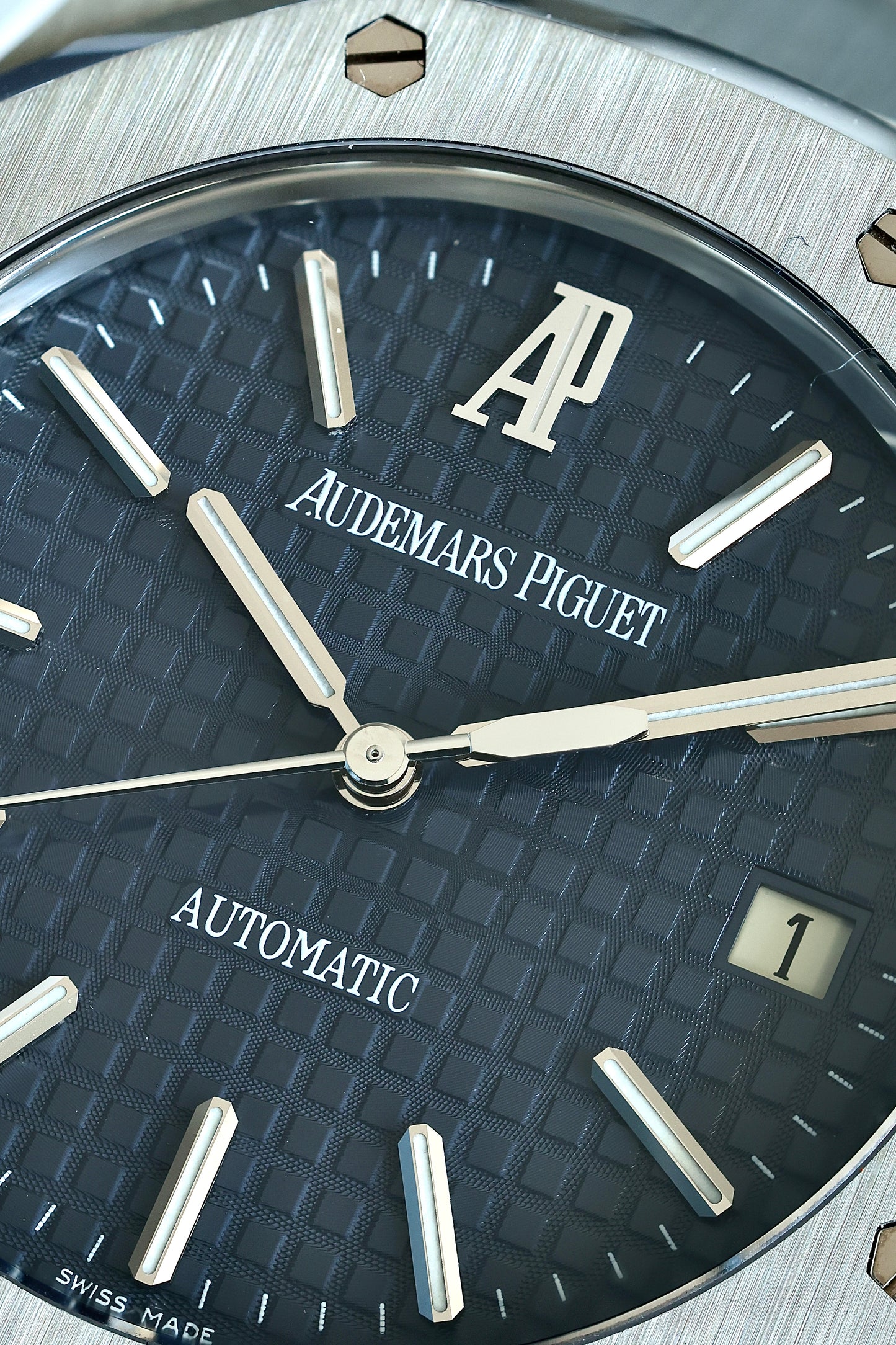Audemars Piguet Royal Oak 39mm | 15300ST | 2012 Full Set