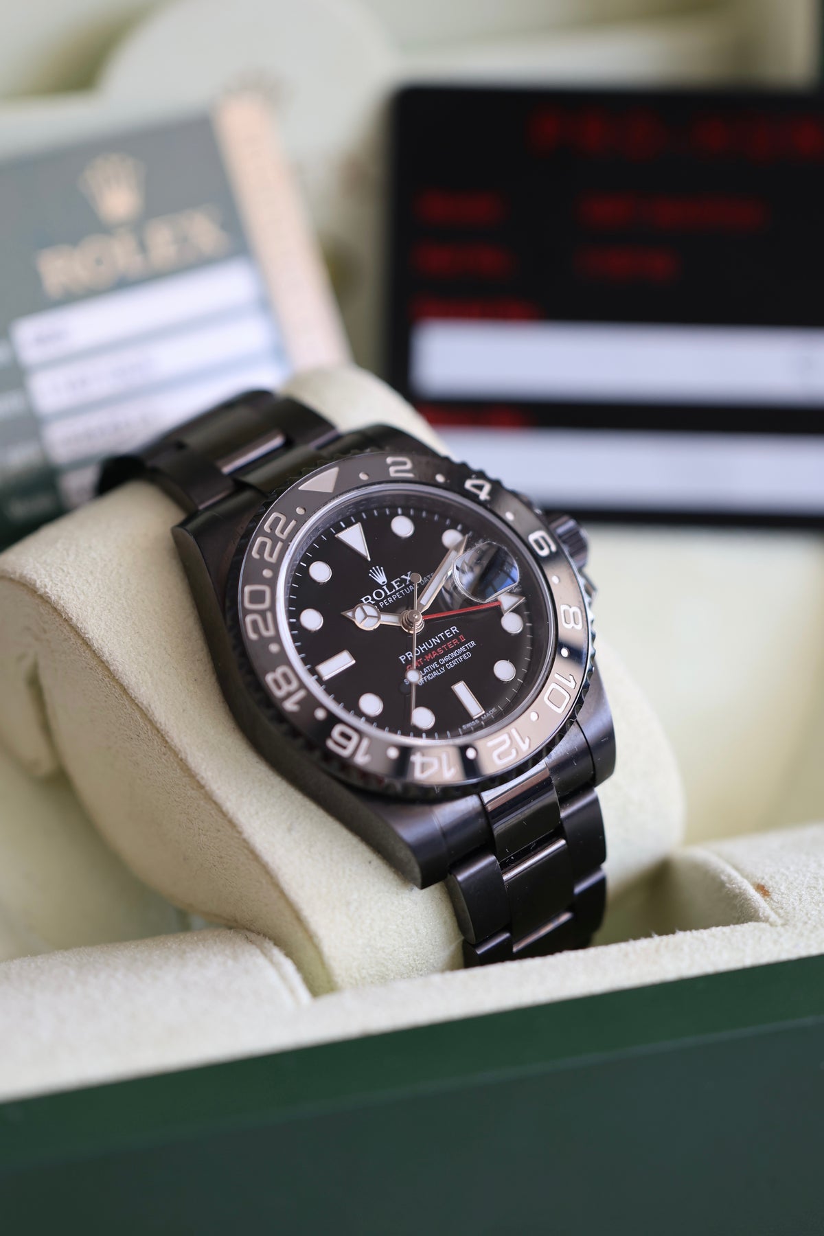Rolex Pro Hunter GMT-Master II 116710ln