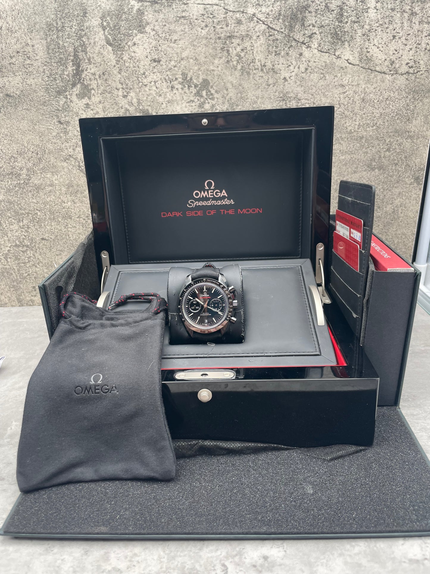 Omega Speedmaster Dark Side of the Moon