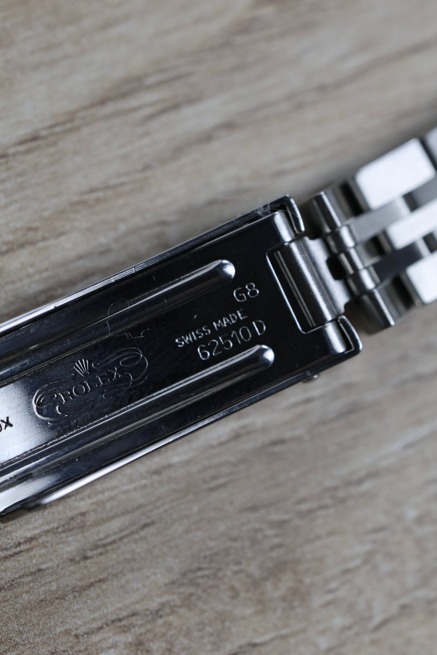 Rolex Oyster Perpetual 26mm | 69240