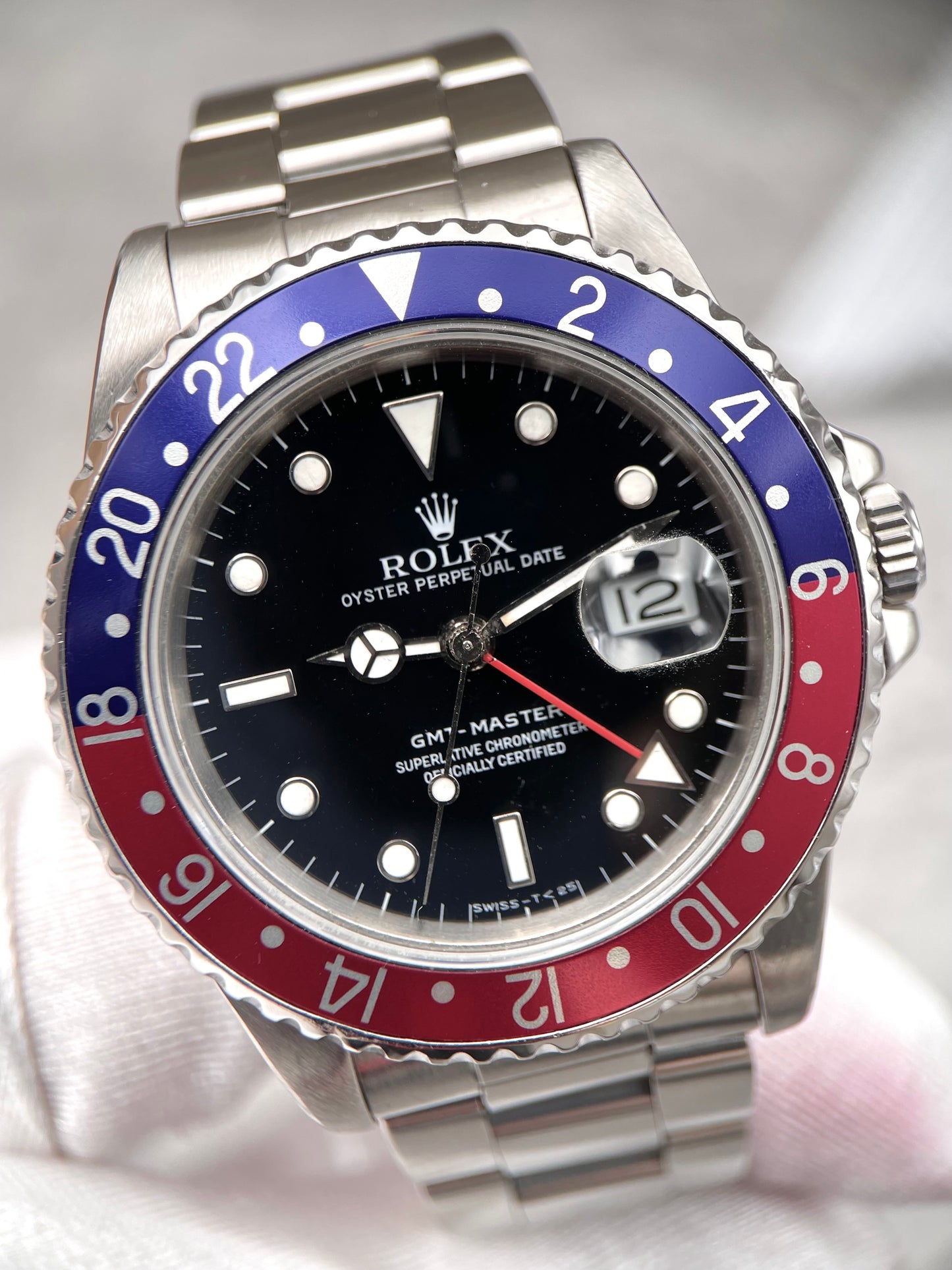 Rolex GMT-Master 16700 Pepsi