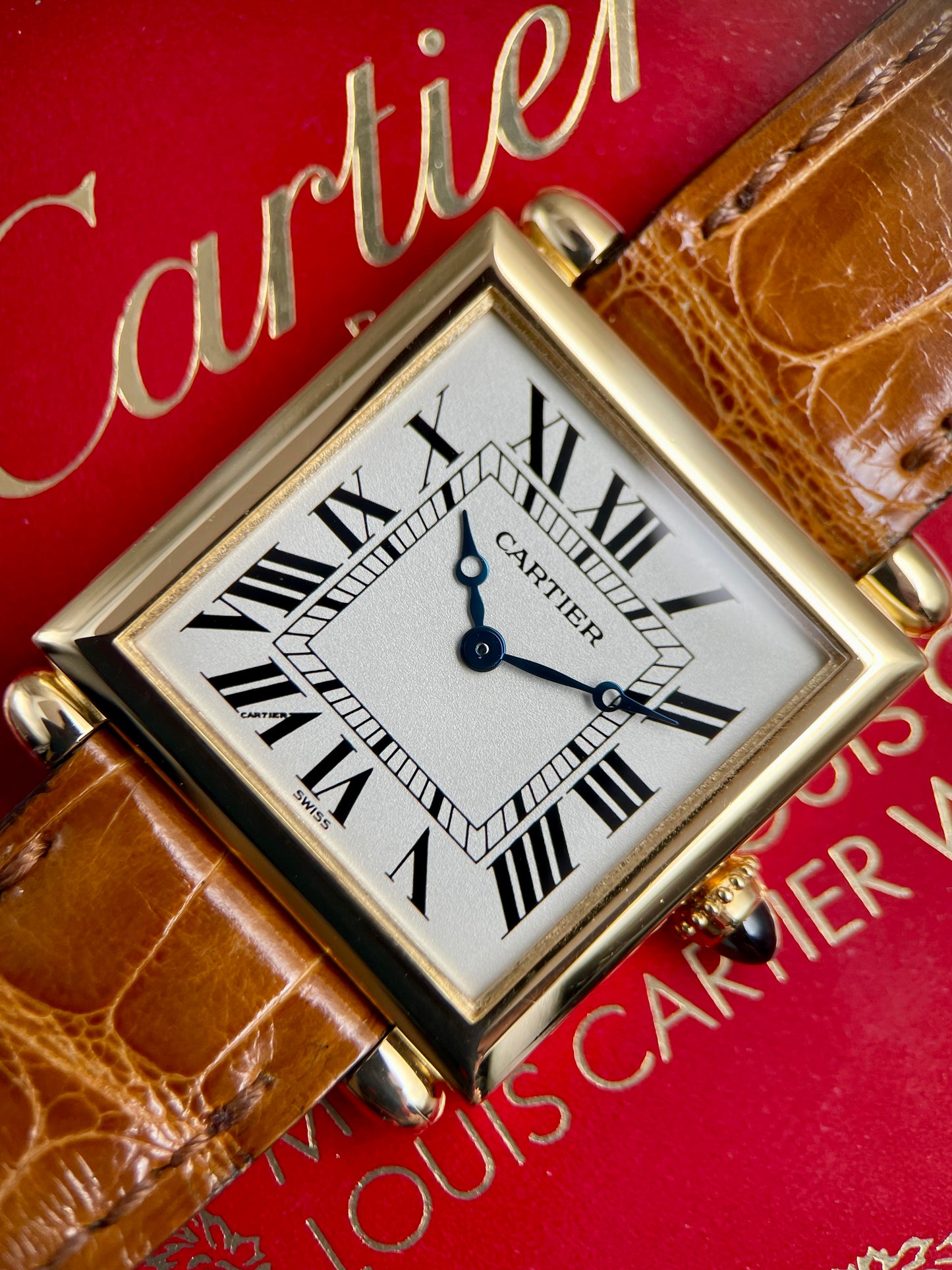 Cartier Tank Obus 16302