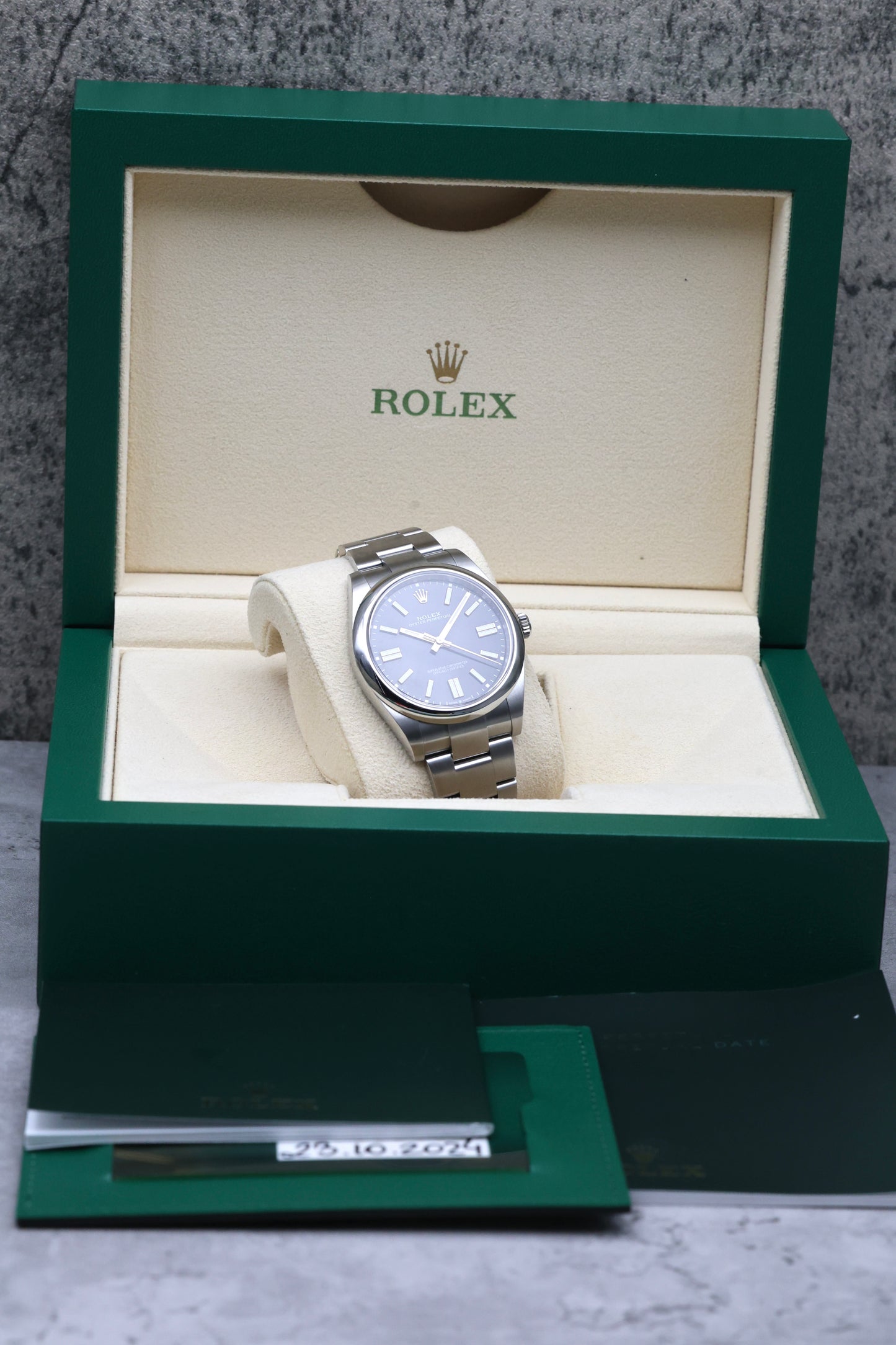 Rolex Oyster Perpetual 41 | 124300 2024