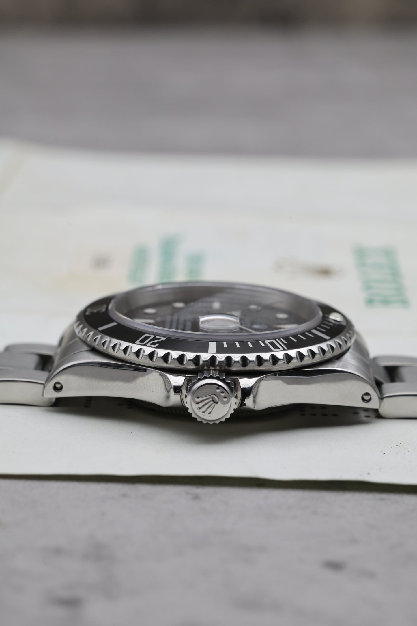 Rolex Submariner 16610 | Full Set 1998