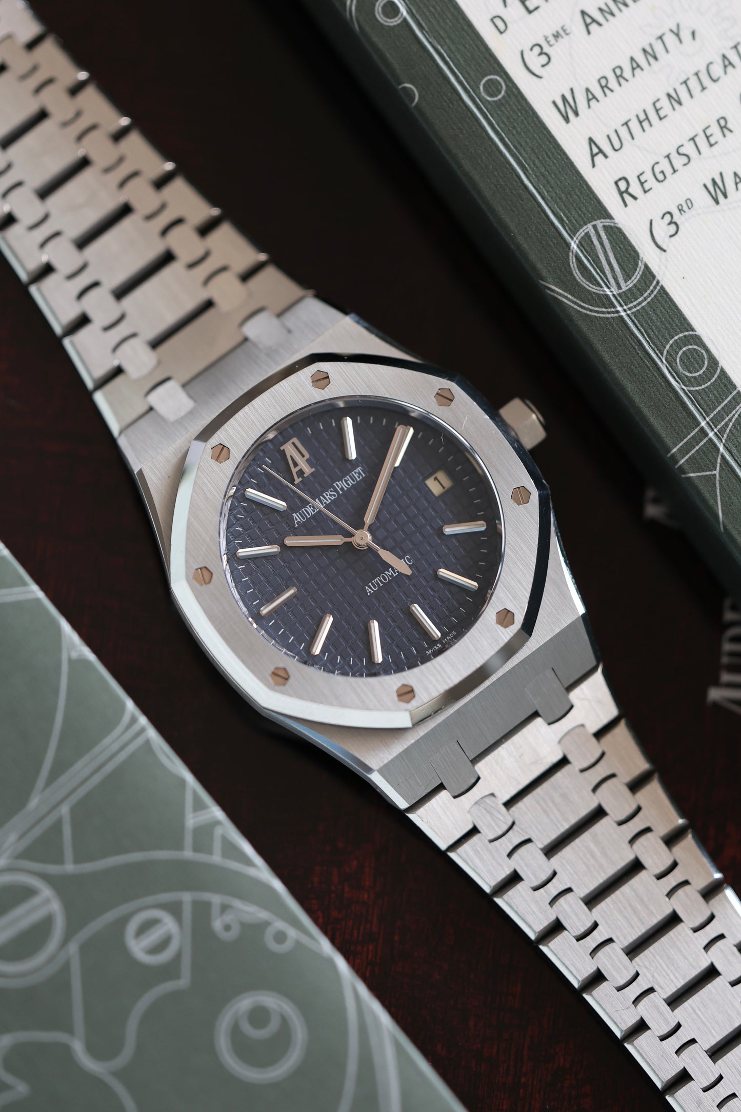 Audemars Piguet Royal Oak 39mm | 15300ST | 2012 Full Set