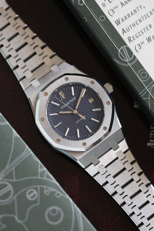Audemars Piguet Royal Oak 39mm | 15300ST | 2012 Full Set