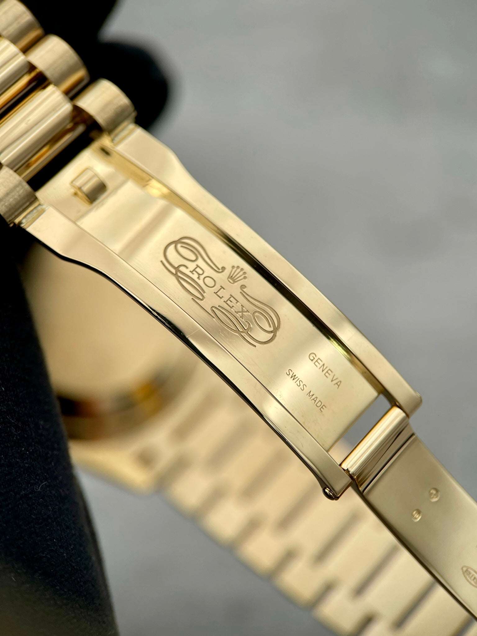 Rolex Day-date 36 Mother of Pearl