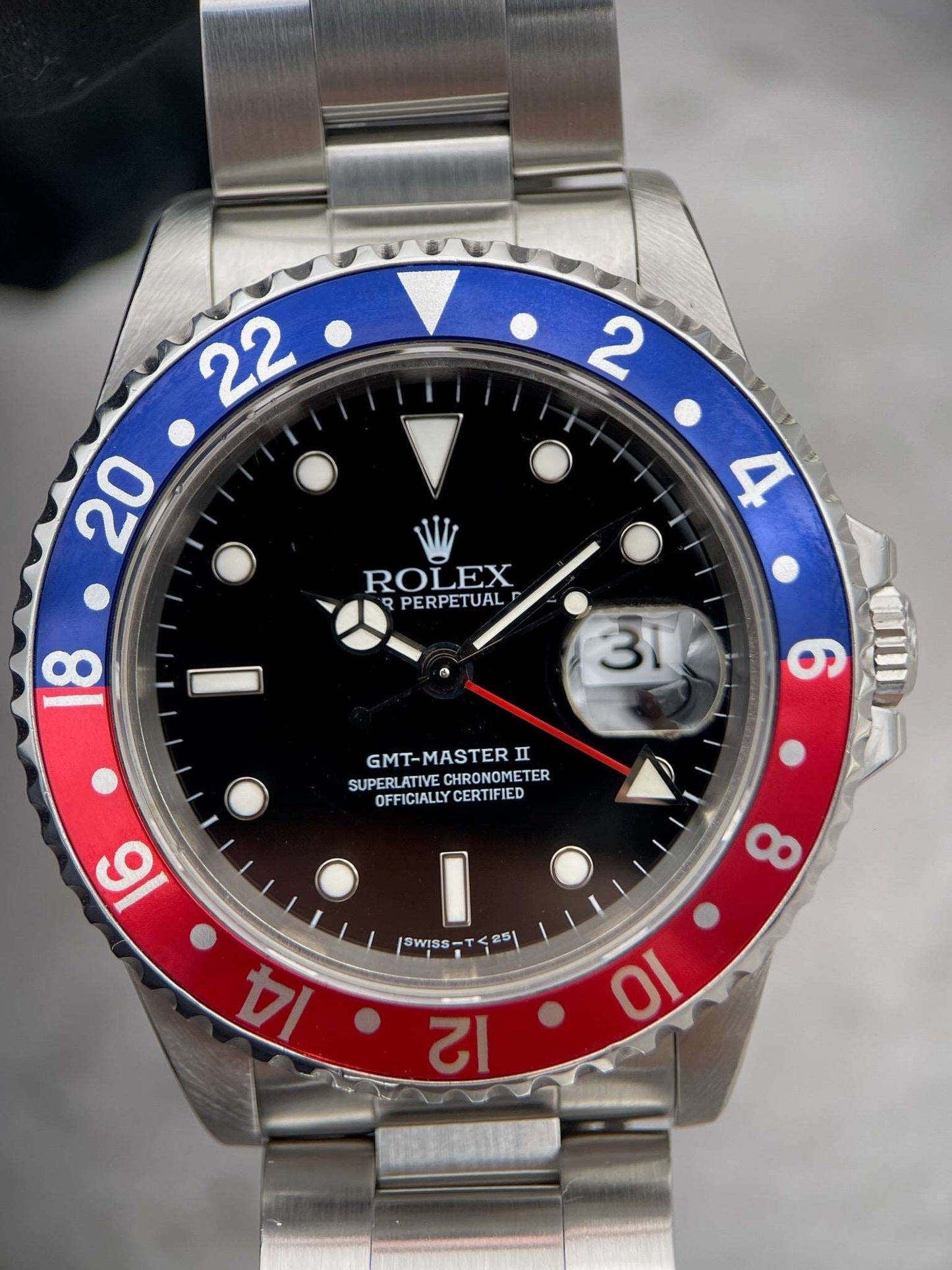 Rolex GMT-Master II Pepsi 16710